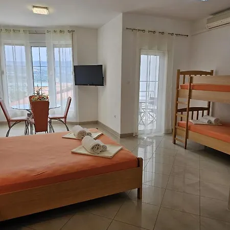 Barnjak * تروغير